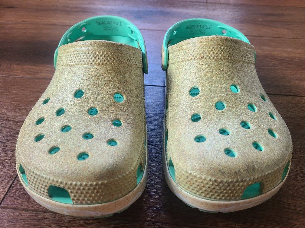 Margaritaville Jimmy Buffet Beach Crocs Men 5 Women 7