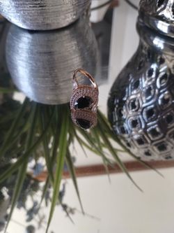 Very Cute Ring With Black Stone In 14k Rose Gold 