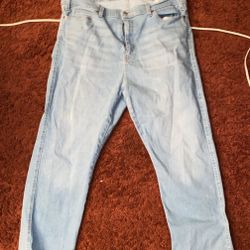Levi High Rise Straight jeans, Old Bay Short jeans and old Navy rockstar mid rise 20-22