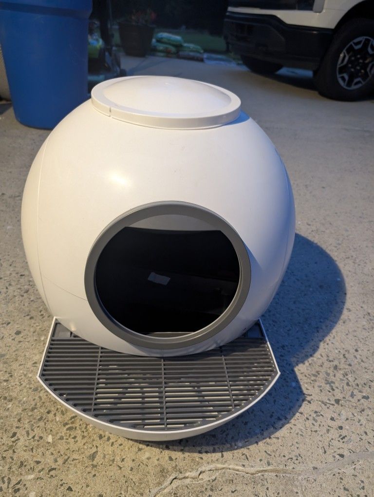 Self Cleaning Cat Litter Box