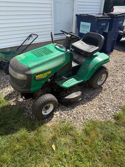 Weed Eater 13.5hp Riding Mower 38” Deck