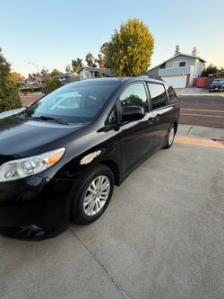 2013 Toyota Sienna