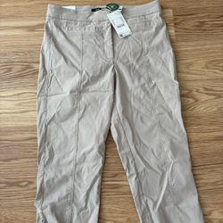 New Capri Pants Size 8