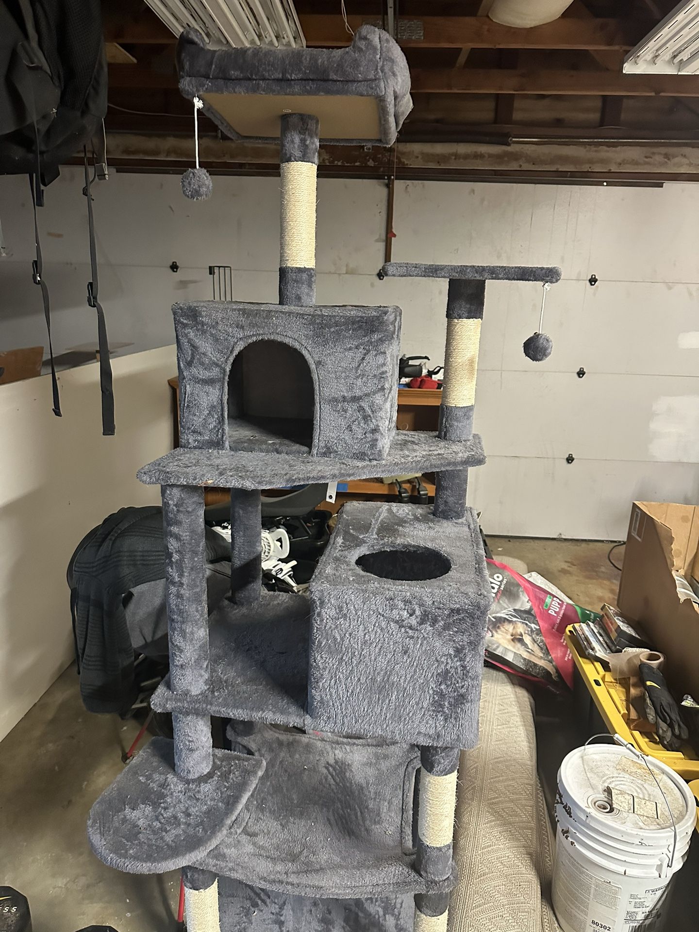 Cat Tower 75.2 Inches Tall 23.6 In Wide 