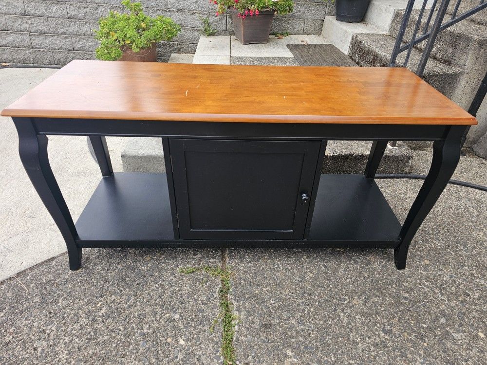 Media TV Stand