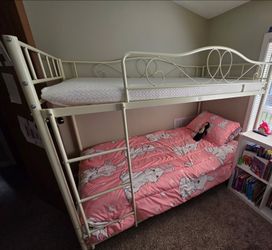 White Metal Twin Bunk Bed with Ladder