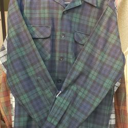 Beautiful Men's Pendleton Size Large $120 Firm