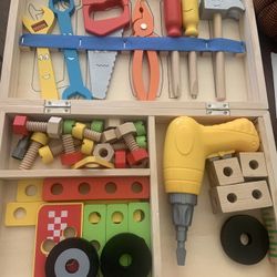 Child’s Tool Kit( Like New)