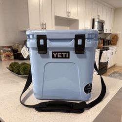 Yeti Roadie 24 Cooler BRAND NEW