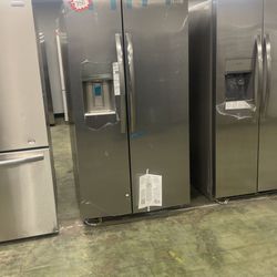 Frigidaire Gallery Side-By-Side Refrigerator DGMO 