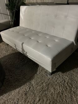 (White Leather Futon)