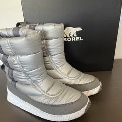 Snow boots - Sorel - Women’s size 7.5 US