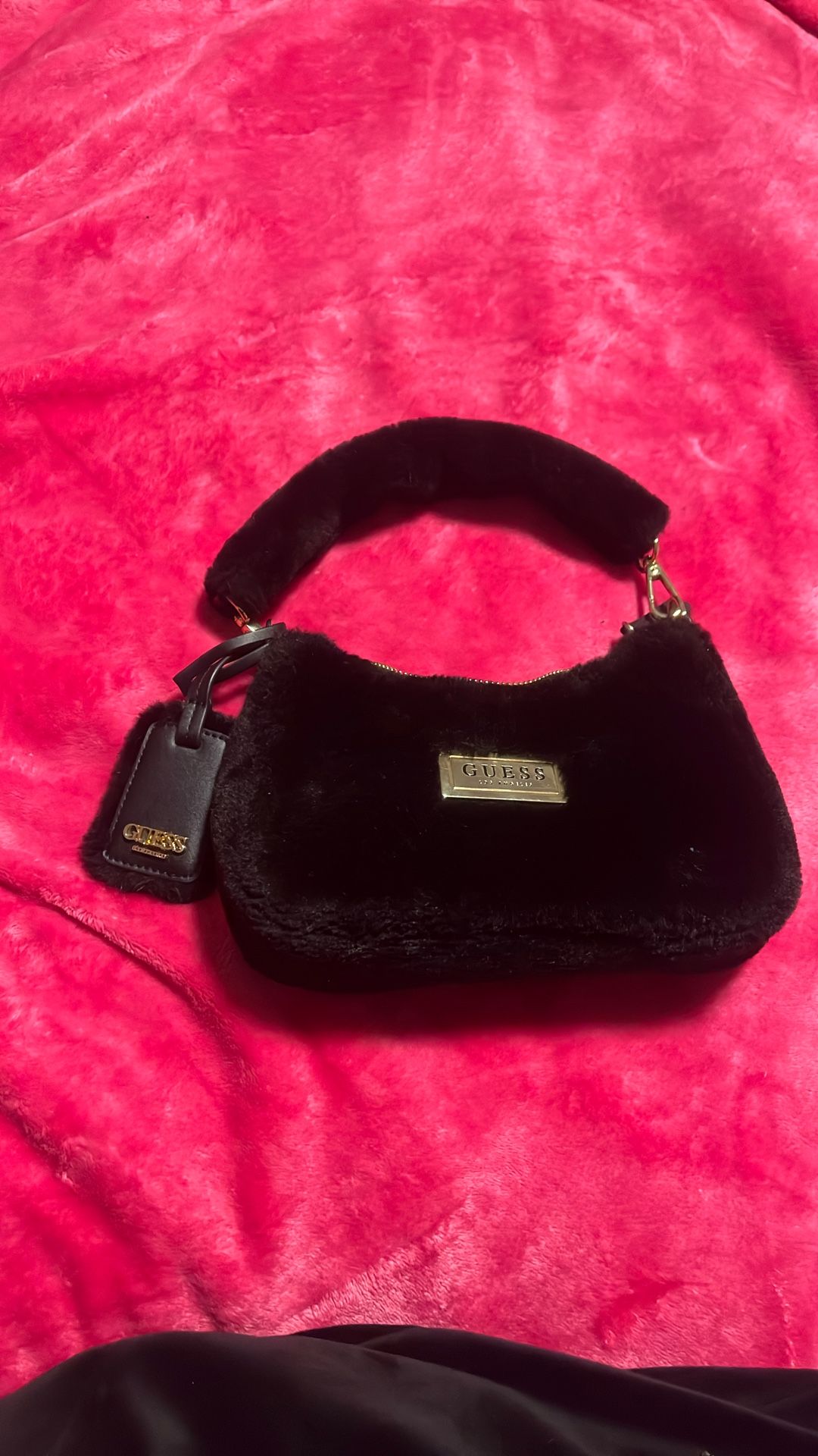 GUESS furr shoulder bag purse