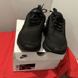 Nike Air Max 270 Size 9 Women 