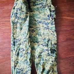 Goretex Pants Size Medium Long