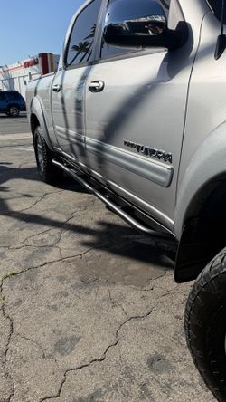 Heavy duty rock sliders, off-road protection for Toyota Tacoma tundra nine cruiser Sequoia GX 460 GX 470 Chevy Silverado