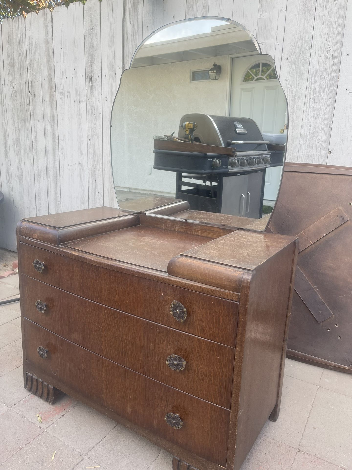 Small Wooden Dresser With Mirror