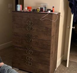 Five piece bedroom, set dresser mirror lights up