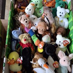 Lot Of 27 TY Beanie Babies