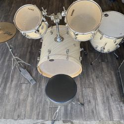 Drum Set 