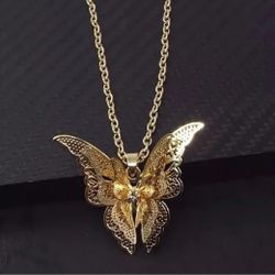 NEW Gold Layered Butterfly Hollow Pointed Necklace