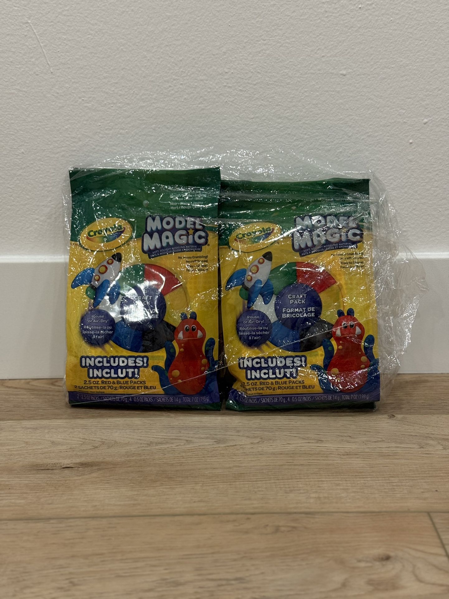 Crayola Model Magic craft, non-toxic, reusable modeling clay for kids, creative thinking, 6 colors. Retail price $ 9.29. Brand new from target liquida