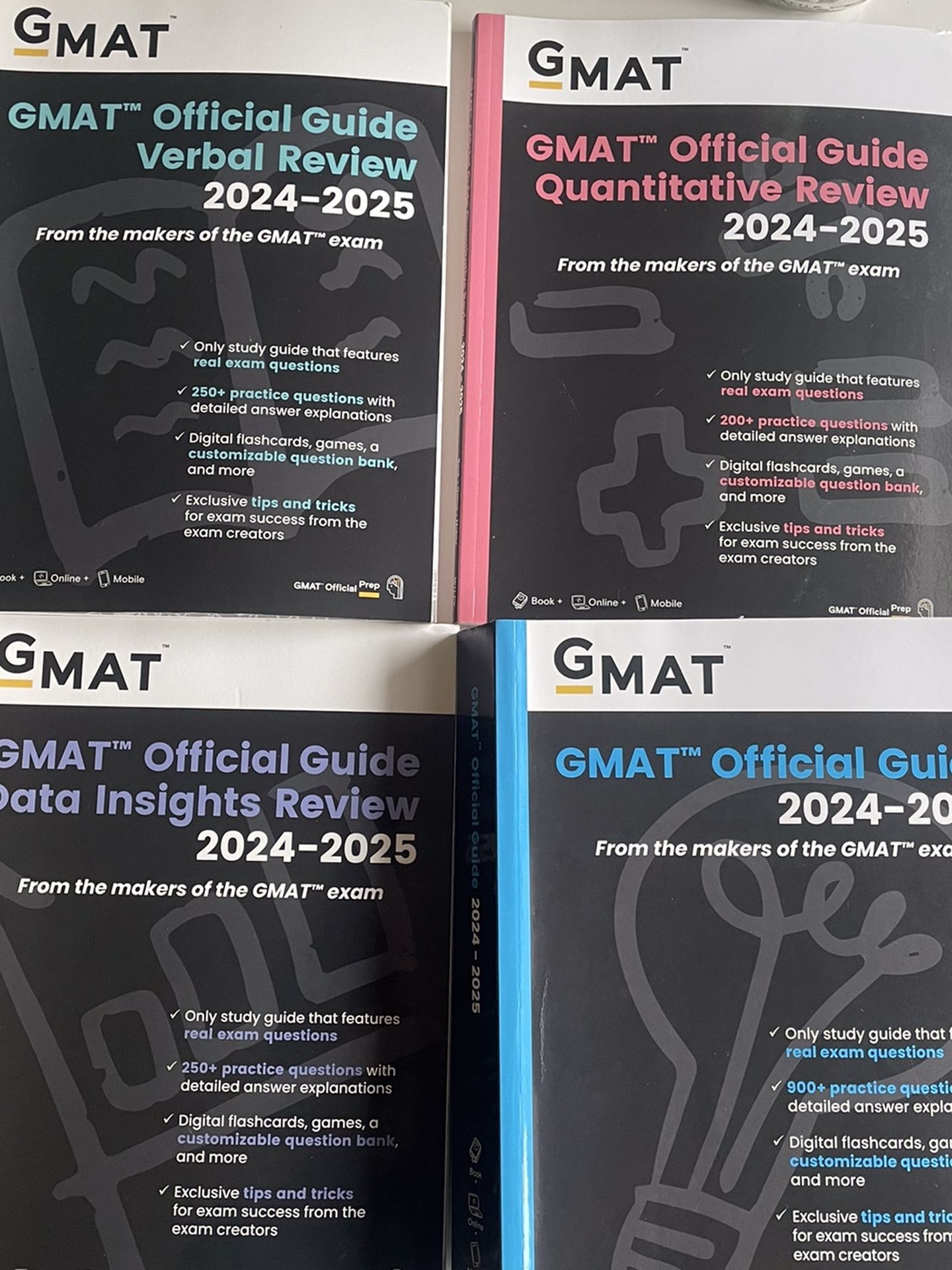 GMAT Official Guide 2024-2025 Bundle: Books + Online Question Bank