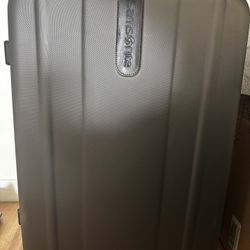 Samsonite Suitcase 