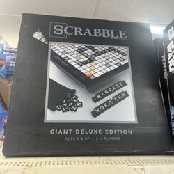 Scrabble Giant Deluxe Edition