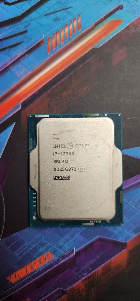 I7 12700