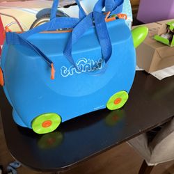 Trunki Rolling Suitcase For Kids 