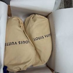 LV SHOES