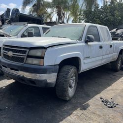 2007 Silverado 2500 Hd 6.0 For Parts
