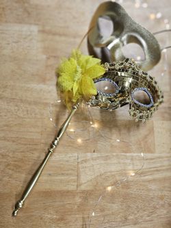 Couples GOLD Masquerade Mask 