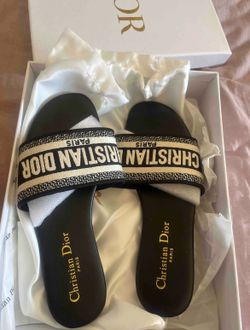 Woman’s Sandals
