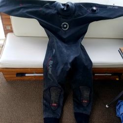 BARE SCUBA DRYSUIT