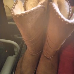 Women's Boots Size 9 Too Small For Me