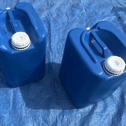 Lot Of 2 Stackable Water Storage Containers 5 Gallons 