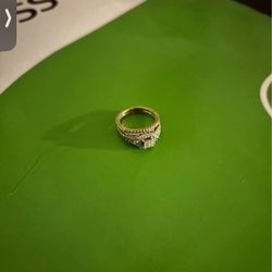 Heavy 10k Gold Double Ring Size 5, Natural Diamonds