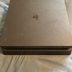 PS4 Slim