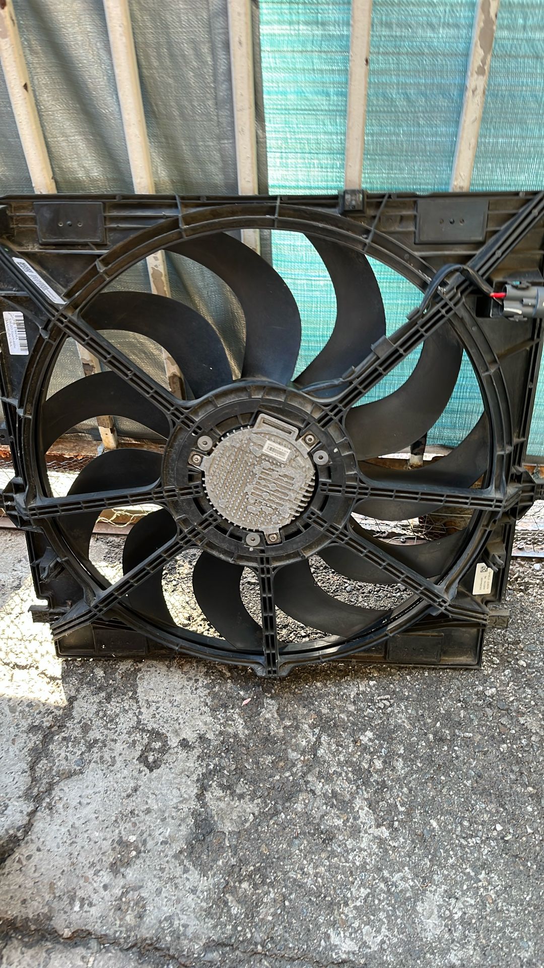 2017 CHEVY COLRADO   FAN  COOLER 