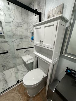 Toilet cabinet