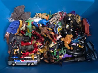 Vintage and newer action figures Marvel