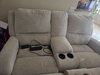 Couches recliner set