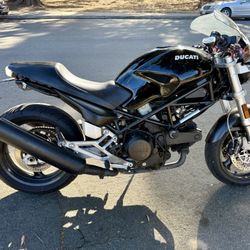 2005 Ducati Monster 