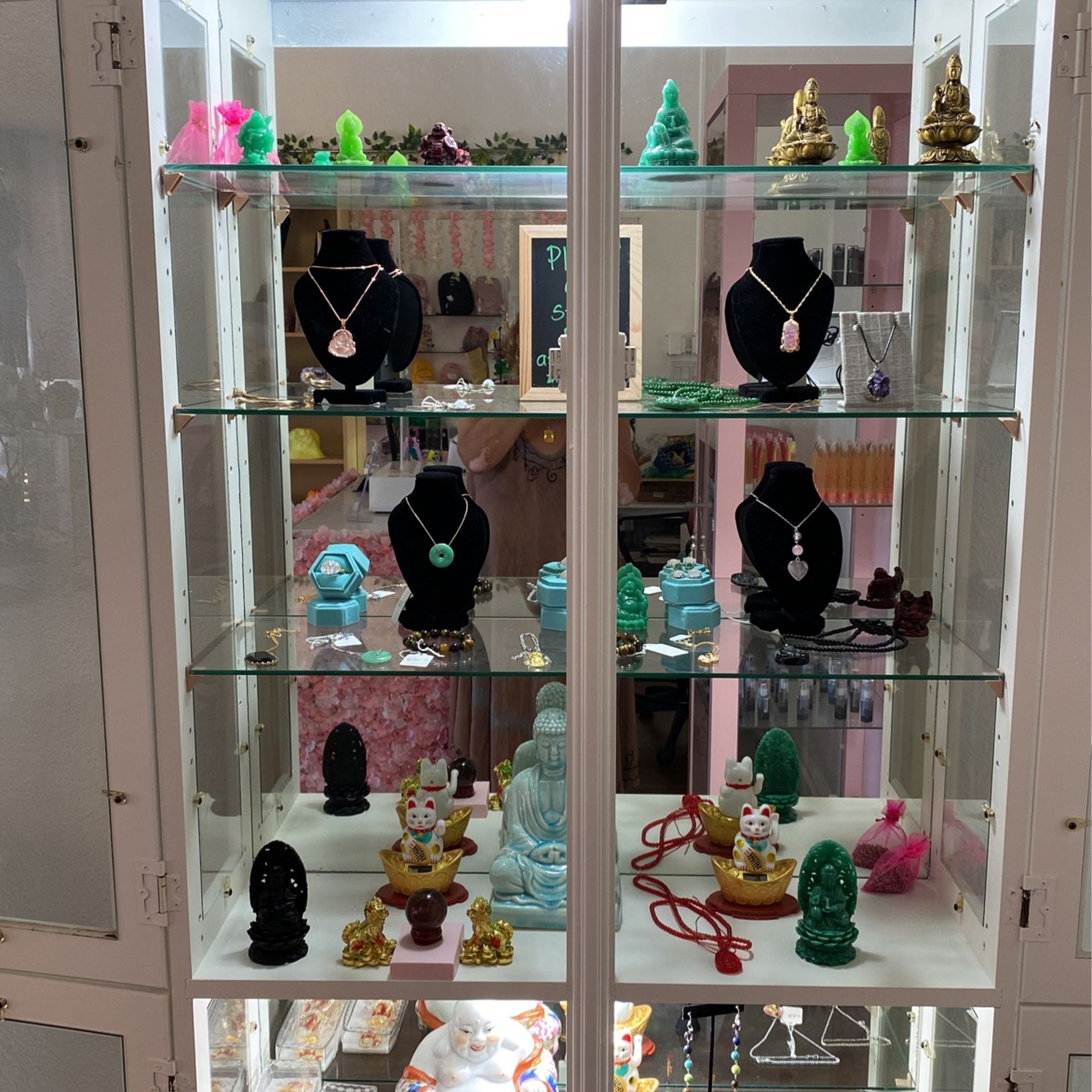 Gilf Shop