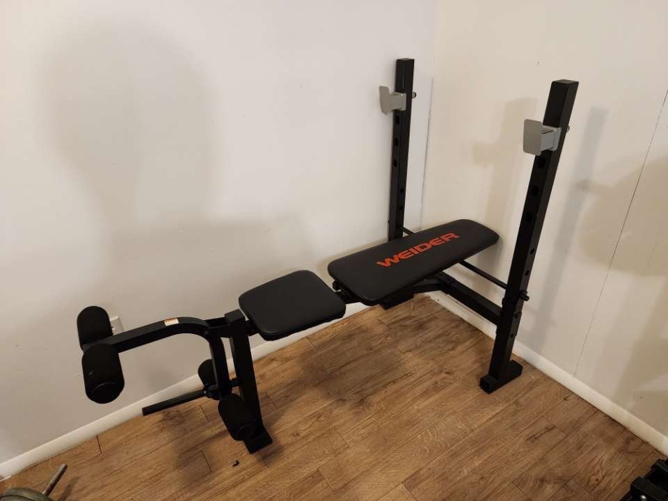 Adjustable Weight Bench
