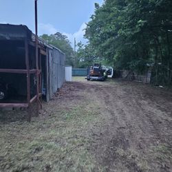 TERRENO EN VIDOR TX CON ESTRUCTURA DENTRO