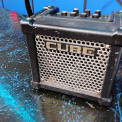 Roland Micro Cube GX Guitar Amplifier