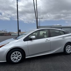 2019 PRIUS LE $22.995